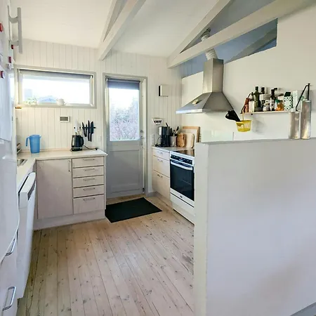 Family House Bøtø By