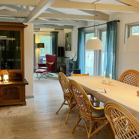Family House * Bøtø By